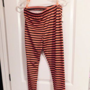 Modern Lux Size Medium Leggings - Halloween Stripes - NWT